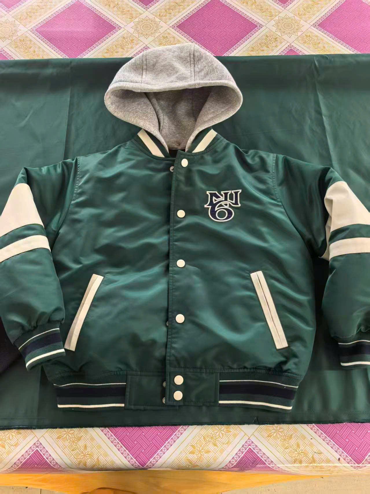 [🆕🇻🇳]  Vest trẻ em – Domark Kids- Bán buôn, bán lẻ vest trẻ em, vest bé trai cao cấp 🧑‍🧒❤️️👶⭐️  Màu đen – Lựa chọn truyền thống, dễ dàng phối đồ và cực kỳ sang trọng!
Với bộ vest màu đen lịch lãm từ Domark Kids, bé yêu của bạn sẽ luôn nổi bật, dù là  , shares-2✔️ , likes-125❤️️ , date-2025-11-15 17:10:05🇻🇳🇻🇳🇻🇳📰🆕