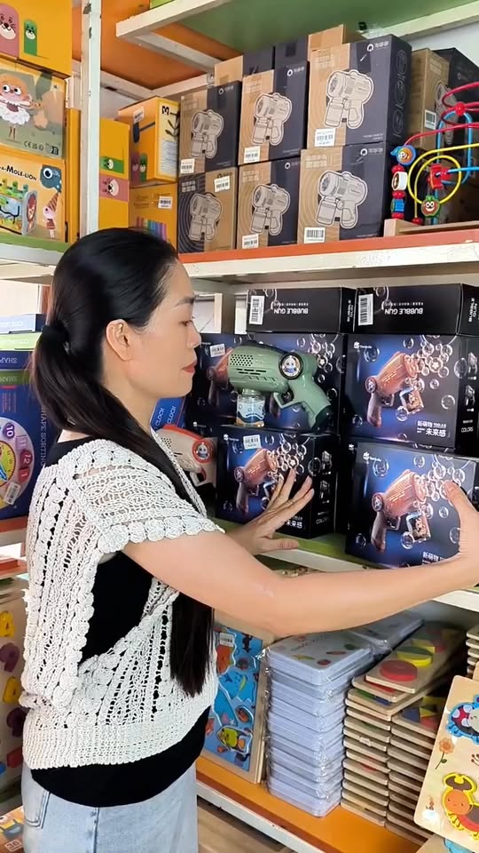 [🆕🇻🇳]  Homi baby house -Homi Baby House là thương hiêu đầm dạ hội , đầm công chúa cho bé tuổi từ 1-10 tuổi 🧑‍🧒❤️️👶⭐️ Bella Dress – toả sáng cùng bé yêu 
Mẫu đầm Bella Dress với form bồng bền , voan lưới nhẹ nhàng khiến cho bé luôn toả sáng 
——————————- , shares-0✔️ , likes-7❤️️ , date-2025-10-15 20:05:32🇻🇳🇻🇳🇻🇳📰🆕