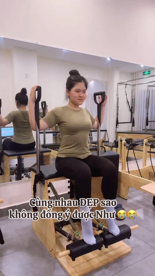 [🆕🇻🇳] Be Pilates & Yoga 🧘 Top1Yoga 🤸🏻‍♀️ Không lẽ gật đầu cái deal hời này cái rụp…
Phải cho người ta “làm kiêu” trả lời chút chứ  Beee Piii Yoooo ơi
#bepilates #beproductive #glowup #pilatescha , shares-0✔️ , likes-5❤️️ , date-2025-12-10 01:45:13🇻🇳🇻🇳🇻🇳📰🆕