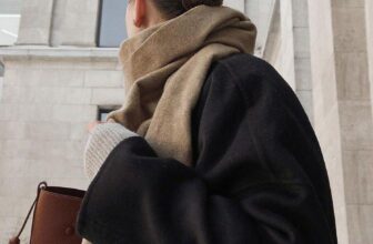 [🆕🇻🇳] Xếp home  (vintagenhatrang)  👕 Top1Fashion 👗  Đông năm nay khá lạnh. Mọi người giữ mình thật ấm nha.Nha Trang cần khăn choàng cổ thì ghé Xếp, hoặc chọn online trên page/shopee rồi inbox Xếp tư vấn ch , shares-1✔️ , likes-11❤️️ , date-2025-11-28 17:25:27🇻🇳🇻🇳🇻🇳📰🆕