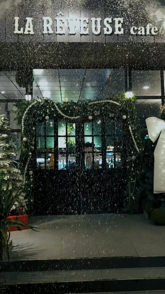 [☕️🇻🇳] 𝐋𝐚 𝐑𝐞̂𝐯𝐞𝐮𝐬𝐞🥤 Top1Coffee ☕️ 𝑫𝒆𝒂𝒓 𝑾𝒊𝒏𝒕𝒆𝒓 , 2025
Thương gửi bạn, chút bình yên !
– 𝒇𝒓𝒐𝒎 : Mơ – 92 Tôn Đức Thắng Sa Đéc , shares-0✔️ , likes-52❤️️ , date-2025-11-28 02:55:18🇻🇳🇻🇳🇻🇳📰🆕