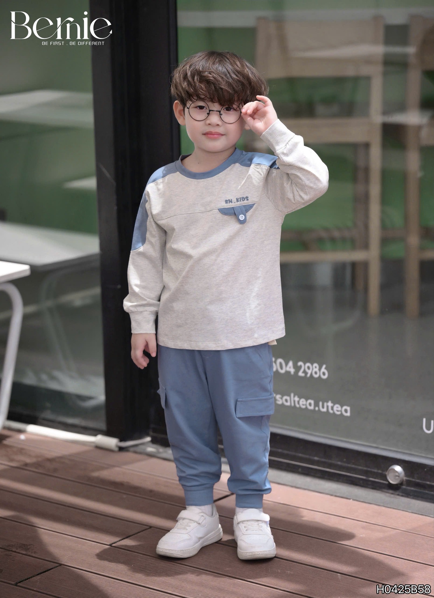 [🆕🇻🇳] TRIEU CUONG STUDIO 🤵🏻 Top1Wedding 👰🏻  Layout make up và làm tóc cho các nàng thơ của Triệu Cường studio và Zoe Bridal tham khảo nhaaa , shares-0✔️ , likes-2❤️️ , date-2025-12-05 18:49:38🇻🇳🇻🇳🇻🇳📰🆕