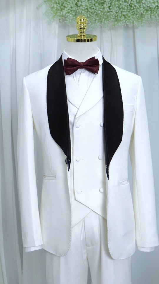 [🆕🇻🇳] Veston Ken – Vest Nam Hàn Quốc – Vest Cưới | Vest Studio | Vest Trung Niên… 👕 Top1Fashion 👗   TRẮNG SAM | SÁNG MẶT, GỌN FORMMuốn nổi bật mà vẫn giữ chuẩn sang? Cứ chọn Trắng Sam.
Vải trắng sam bắt sáng nhẹ, đứng form, vai gọn – lên ảnh cực sạch v , shares-0✔️ , likes-4❤️️ , date-2025-12-03 02:01:22🇻🇳🇻🇳🇻🇳📰🆕