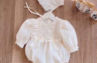 [🆕🇻🇳] Tiệm Sun – Quần áo đẹp cho bé – Bí mật của những em bé TỰ TIN – THẦN THÁI và HẠNH PHÚC � 🧑‍🧒❤️️👶⭐️ Em có size sơ sinh, đầy tháng cho đến các bạn lớn 7-8 tuổi. Tất cả các mẫu đều được may từ vải mềm mịn. Không dặm không ngứa. Có phụ kiện kèm theo.
Khách , shares-0✔️ , likes-39❤️️ , date-2025-12-03 04:04:07🇻🇳🇻🇳🇻🇳📰🆕