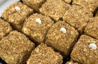 [☕️🇻🇳] 12 mois pâtisserie  🥤 Top1Coffee ☕️ Bếp quá tải đơn napoleon nên xin nhận đơn sang ngày mai!
Tốc độ cán của chef khum lại được tốc độ đơn hàng của các bác  Vỏ inver , shares-1✔️ , likes-7❤️️ , date-2025-11-30 20:34:46🇻🇳🇻🇳🇻🇳📰🆕