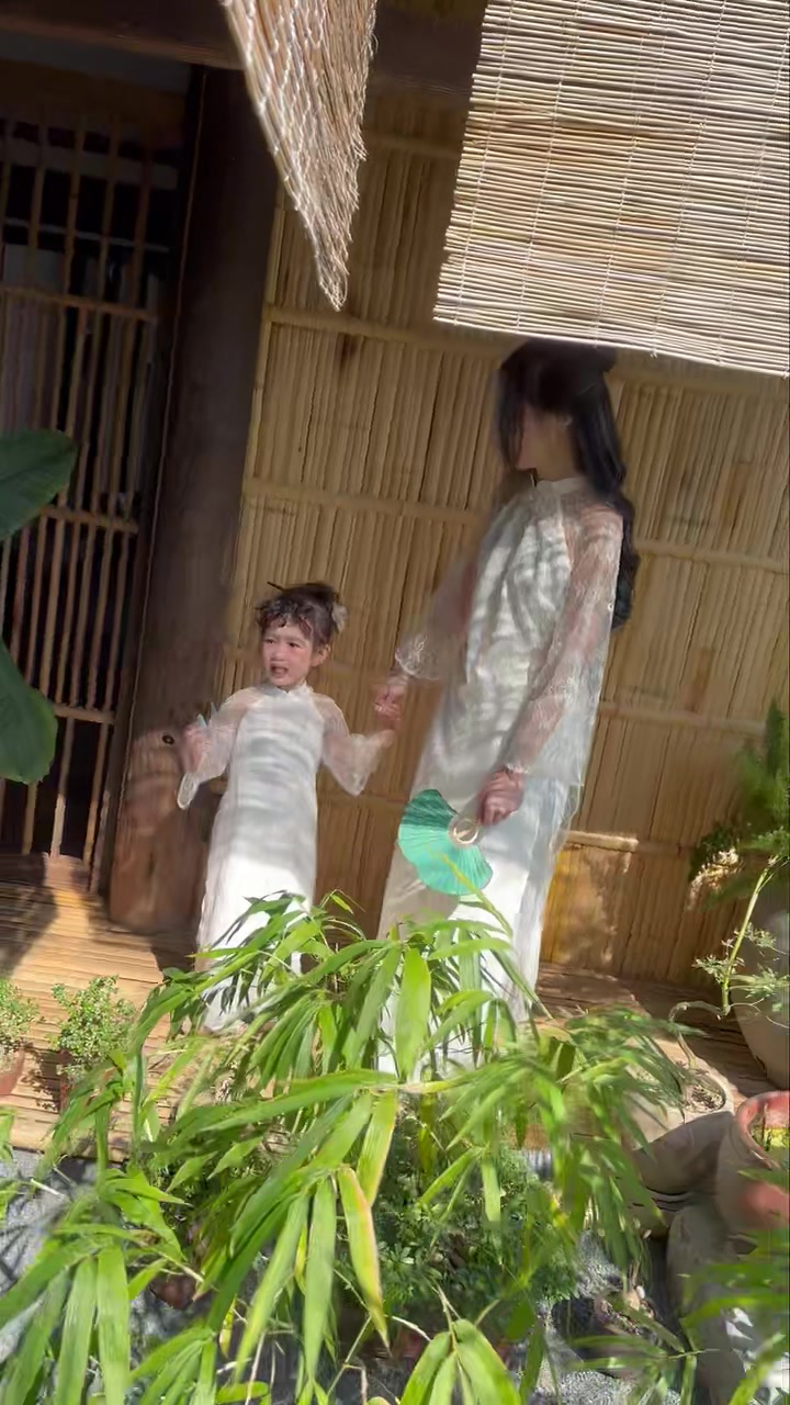 [🆕🇻🇳] In Hộp giấy, bao bì 2S – Thiết kế độc đáo, in ấn chuyên nghiệp mọi loại bao bì, vỏ hộp bánh 🎨 Top1Designs ✨   Hộp Giáng sinh đẹp – in logo riêng
Noel đang đến rất gần – mùa lễ chỉ diễn ra trong chớp mắt, nhưng lại là khoảnh khắc tuyệt vời để các tiệm trà bánh, cà , shares-3✔️ , likes-7❤️️ , date-2025-12-05 00:06:09🇻🇳🇻🇳🇻🇳📰🆕