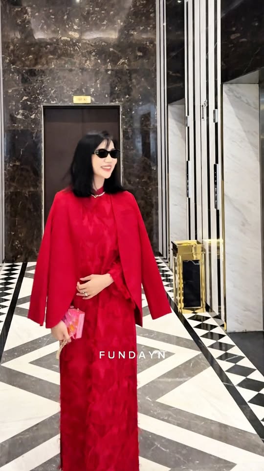 [🆕🇻🇳] Fundayn – Thiết kế & Thời trang  👕 Top1Fashion 👗  Áo dài NGỌC DIỆP ở HUẾ, chị chọn mẫu Áo dài thiết kế đặc biệt để tham dự show diễn thời trang ở HUẾ, trong thiết trời rất đẹp. Chúc mừng show diễn thành cô , shares-0✔️ , likes-21❤️️ , date-2025-12-03 14:42:28🇻🇳🇻🇳🇻🇳📰🆕