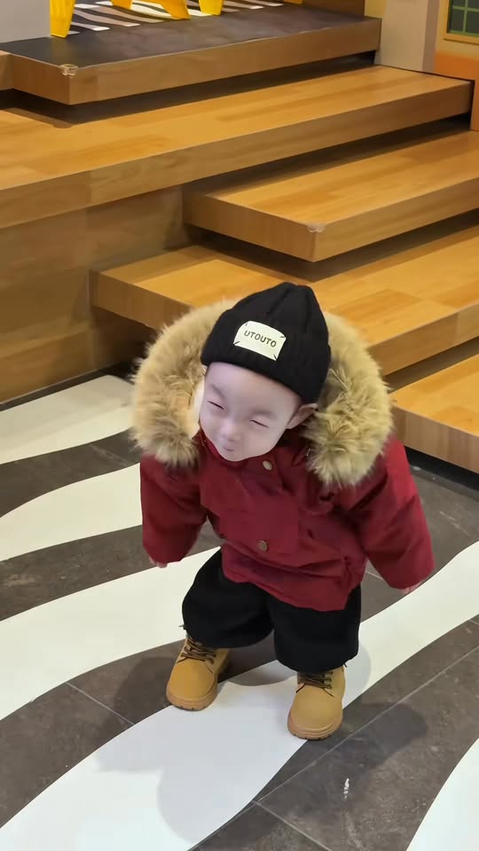 [🆕🇻🇳]  Obebi.vn-Chuyên sỉ lẻ quần áo 🧑‍🧒❤️️👶⭐️ Gửi bé một mùa đông ấm
Gửi mẹ một set đồ sang” 
Áo phao siêu nhẹ – mặc ấm như ôm mây, nhìn sang như tiểu công chúa, hoàng tử. Size đủ từ nhỏ tới lớn – mẹ c , shares-0✔️ , likes-1❤️️ , date-2025-12-02 14:59:44🇻🇳🇻🇳🇻🇳📰🆕