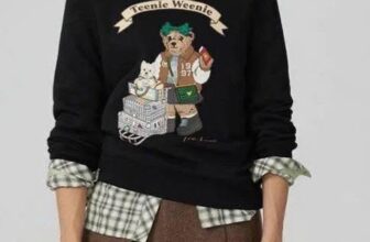 [🆕🇻🇳] Phương Bi – Chuyên Hàng Xuất Dư, VNXK, Auth Tồn, BigSize 👕 Top1Fashion 👗  Ẻm siêu đẹp, nét căng từng chi tiết 3D lấp lánh.
SWEATER NỈ TIN NÌ XỊN, FULL TÚI TAG TOÀN BỘChất nỉ cotton dày dặn, đanh chất, ko bai xù, mềm mịn, nhẹ  , shares-0✔️ , likes-0❤️️ , date-2025-12-03 16:46:32🇻🇳🇻🇳🇻🇳📰🆕