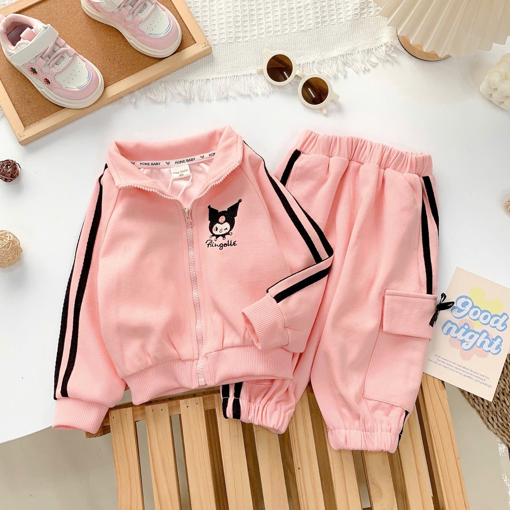 [🆕🇻🇳] Nguyen My – Cửa hàng quần áo 👕 Top1Fashion 👗  Diện style đơn giản thoải mái lúc nào cũng làm mình trông tự tin nhất
Vô tình mix match 2 màu với nhau mà lên tôn da hợp không tưởng luôn ah mấy chị
Link , shares-2✔️ , likes-60❤️️ , date-2025-12-06 16:47:57🇻🇳🇻🇳🇻🇳📰🆕