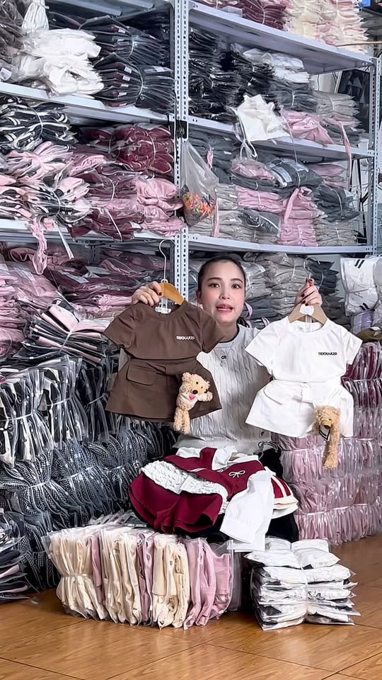 [🆕🇻🇳] Mây Gió Closet Kids – Quần áo,phụ kiện,giày dép cho em bé 🧑‍🧒❤️️👶⭐️ Be bé xinh xinh
, shares-2✔️ , likes-19❤️️ , date-2025-12-03 14:54:22🇻🇳🇻🇳🇻🇳📰🆕