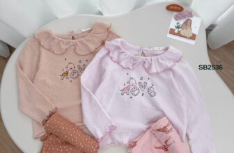[🆕🇻🇳]  MiniumBaby – thương hiệu thời trang thiết kế chất lượng cao dành cho trẻ em 🧑‍🧒❤️️👶⭐️ NHẸ NHÀNG, DỄ THƯƠNG
Set đồ xinh xắn áo dài tay với cổ áo đáng yêu và quần họa tiết dễ thương, phù hợp cho bé yêu. Chất liệu mềm mại, an toàn cho làn da nh , shares-1✔️ , likes-2❤️️ , date-2025-12-05 16:30:06🇻🇳🇻🇳🇻🇳📰🆕