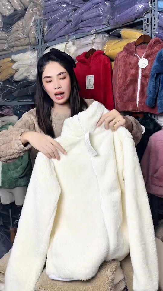 [🆕🇻🇳]  Áo Khoác lông cho bé – Bán buôn bán lẻ các loại quần áo cho trẻ em 🧑‍🧒❤️️👶⭐️ #149k___149k___149k Áo khoác lông cho mẹ mịn màng , shares-0✔️ , likes-3❤️️ , date-2025-12-03 05:22:37🇻🇳🇻🇳🇻🇳📰🆕