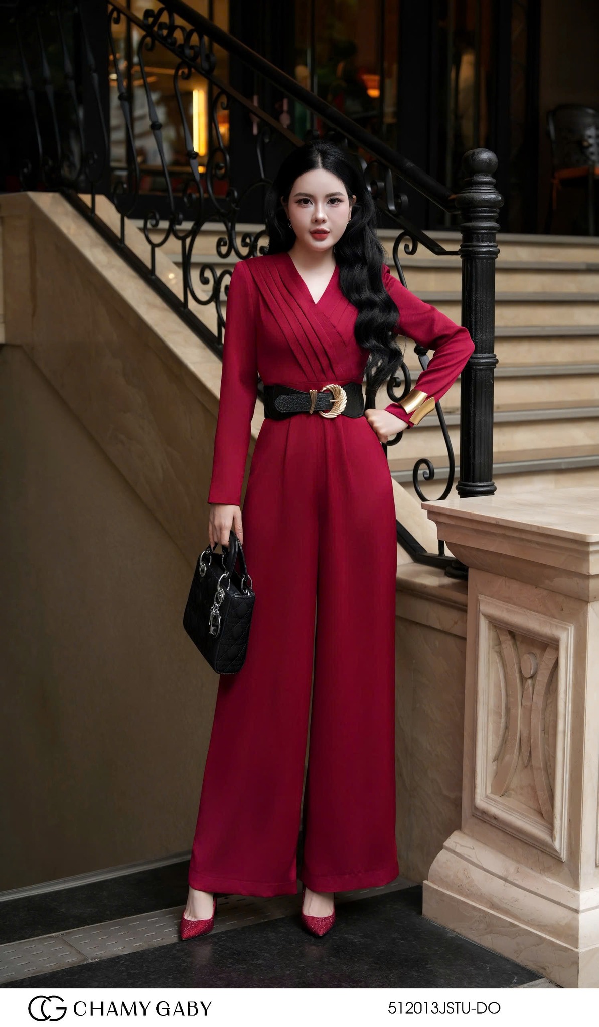 [🆕🇻🇳] Chamy Design – Thời trang thiết kế cao cấp 👕 Top1Fashion 👗   𝐂𝐇𝐀𝐌𝐘 𝐍𝐄𝐖 𝐀𝐑𝐑𝐈𝐕𝐀𝐋
𝐉𝐔𝐌 Đ𝐎̉ 𝐓𝐇𝐀𝐍𝐇 𝐋𝐈̣𝐂𝐇 & 𝐂𝐔𝐎̂́𝐍 𝐇𝐔́𝐓
Sắc đỏ luôn là biểu tượng của sự nổi bật, và khi hòa cùng thiết kế jumpsuit dáng dài, vẻ đẹp ấy trở , shares-1✔️ , likes-16❤️️ , date-2025-12-06 02:43:27🇻🇳🇻🇳🇻🇳📰🆕