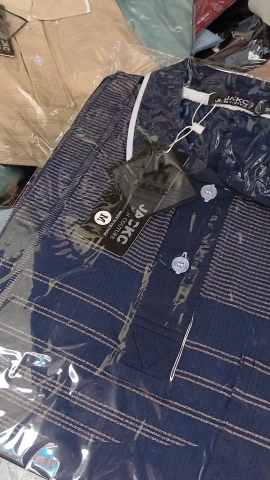 [🆕🇻🇳] Lu Tuyết-Chuyên Hàng VNXK 👕 Top1Fashion 👗  Áo nam hàng xuất thailan chất thun mát rượi.
size m.l.xl.2xl.3xl 4xl .60 100kg
Giá 140k , shares-0✔️ , likes-1❤️️ , date-2025-12-03 21:18:03🇻🇳🇻🇳🇻🇳📰🆕