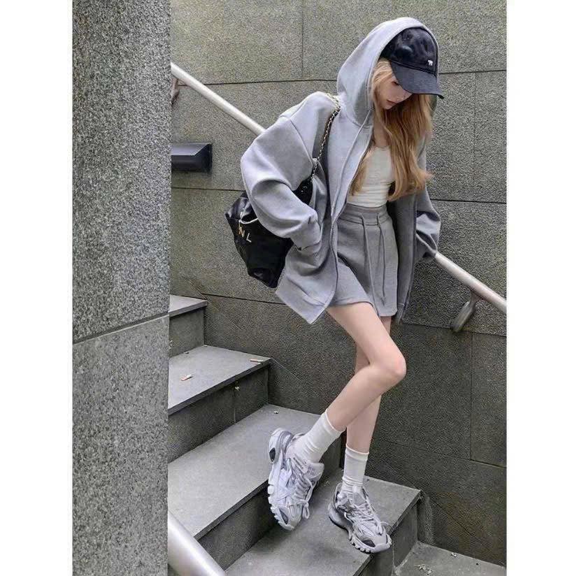 [🆕🇻🇳] NANA Kids – Thời Trang Trẻ Em 🧑‍🧒❤️️👶⭐️ SET 3  Áo khoác + áo trong + chân váy 1⃣0⃣9⃣ set 3 món quá hờiChất vải dày dặn đẹp. Riêng ao thôi cũng quá chất lượng rồi
Chất umi , shares-0✔️ , likes-1❤️️ , date-2025-12-07 06:45:35🇻🇳🇻🇳🇻🇳📰🆕