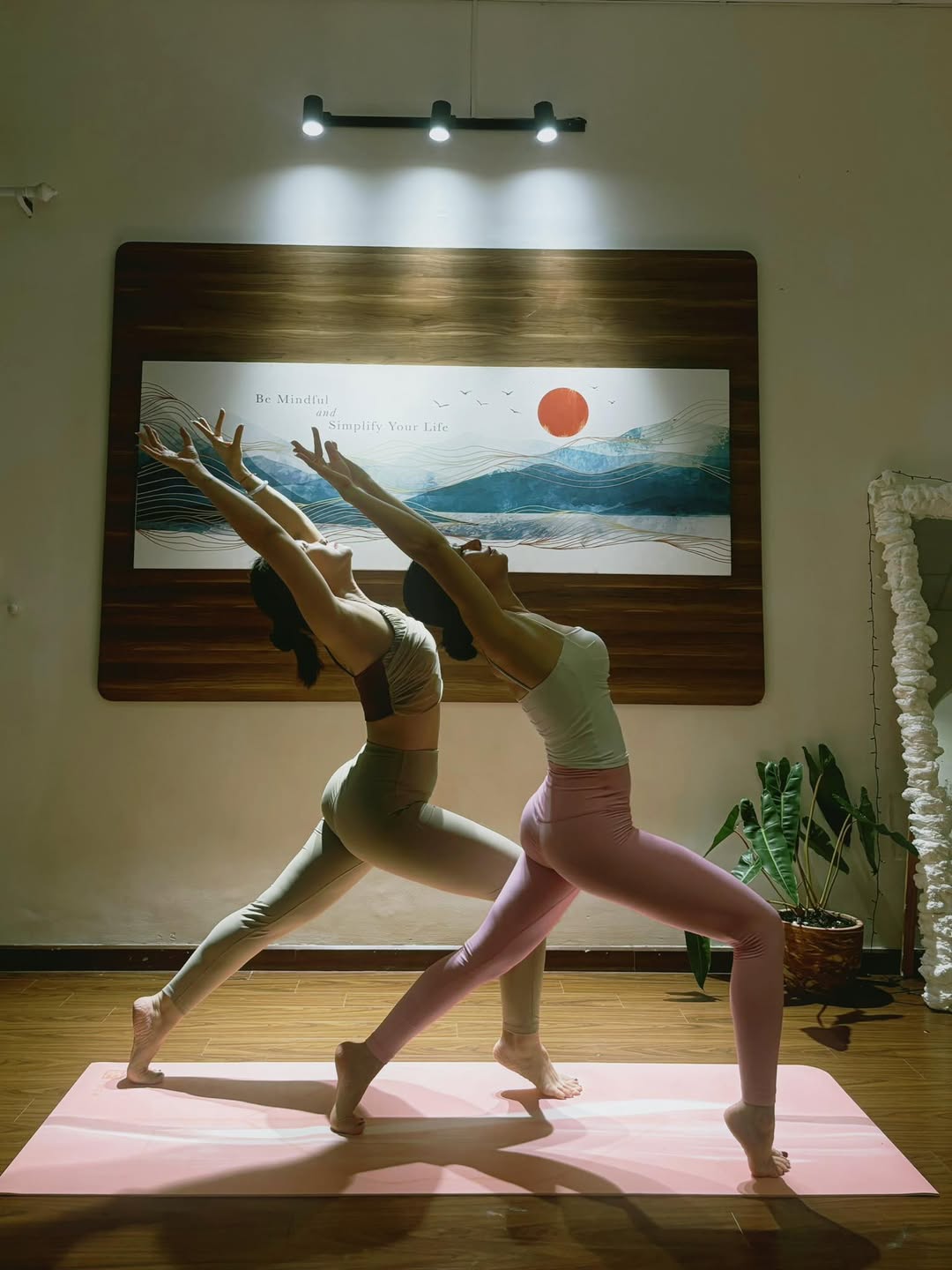 [???] CÂY – Yoga and Healing home  ? Top1Yoga ??‍♀️ SỰ NỐI LIỀN – HẠNH PHÚC CHÂN NHƯ
Nhà văn người Anh E. M. Forster mở đầu một tác phẩm của ông bằng 1 câu cực ngắn “Chỉ có sự nối liền” . Câu ấy đã diễn tả  , shares-5✔️ , likes-242❤️️ , date-2025-12-03 22:41:17????????