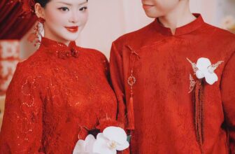 [🆕🇻🇳] Dulcie Bridal – Cửa hàng váy cưới 🤵🏻 Top1Wedding 👰🏻  Nàng dâu Tâm Anh xinh đẹp đã quyết định chọn 𝐏𝐡𝐨𝐧𝐠 𝐕𝐚̂𝐧 rực rỡ cho ngày trọng đại của mìnhMột thiết kế thướt tha trên nền chất liệu dệt kim đính nhũ với , shares-0✔️ , likes-4❤️️ , date-2025-12-04 23:25:22🇻🇳🇻🇳🇻🇳📰🆕