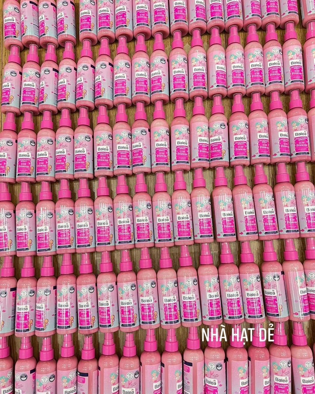 [🆕🇻🇳] Nhà Hạt Dẻ – Thời trang Trẻ em và Gia đình 😎❤️️⭐️ Lần nào bán dầu gội là khách lại hỏi “XỊT DƯỠNG VỀ CHƯA??”
Cứ bảo làm sao mà Mêeeeee. Dùng mãi mấy năm ko chán
Trước chỉ mua vu vơ vì nghĩ đơn giản là dưỡn , shares-0✔️ , likes-1❤️️ , date-2025-12-05 15:10:38🇻🇳🇻🇳🇻🇳📰🆕