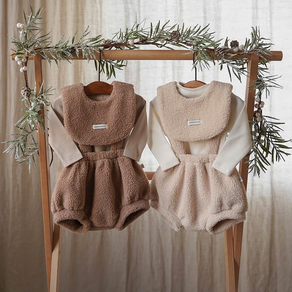 [???]  Bông Tôm clothing shop – Chuyên cung cấp sỉ,lẻ hàng quảng châu  ?‍?❤️️?⭐️  Post tổng hợp phụ kiện khăn cho mùa gió rét về.Đi đường cũng cần có khăn cho bé nha mẹ ơi. Phụ kiện khăn cho ngày lạnhHàng có sẵn ạIb shop để tư  , shares-2✔️ , likes-0❤️️ , date-2025-12-06 21:36:37????????