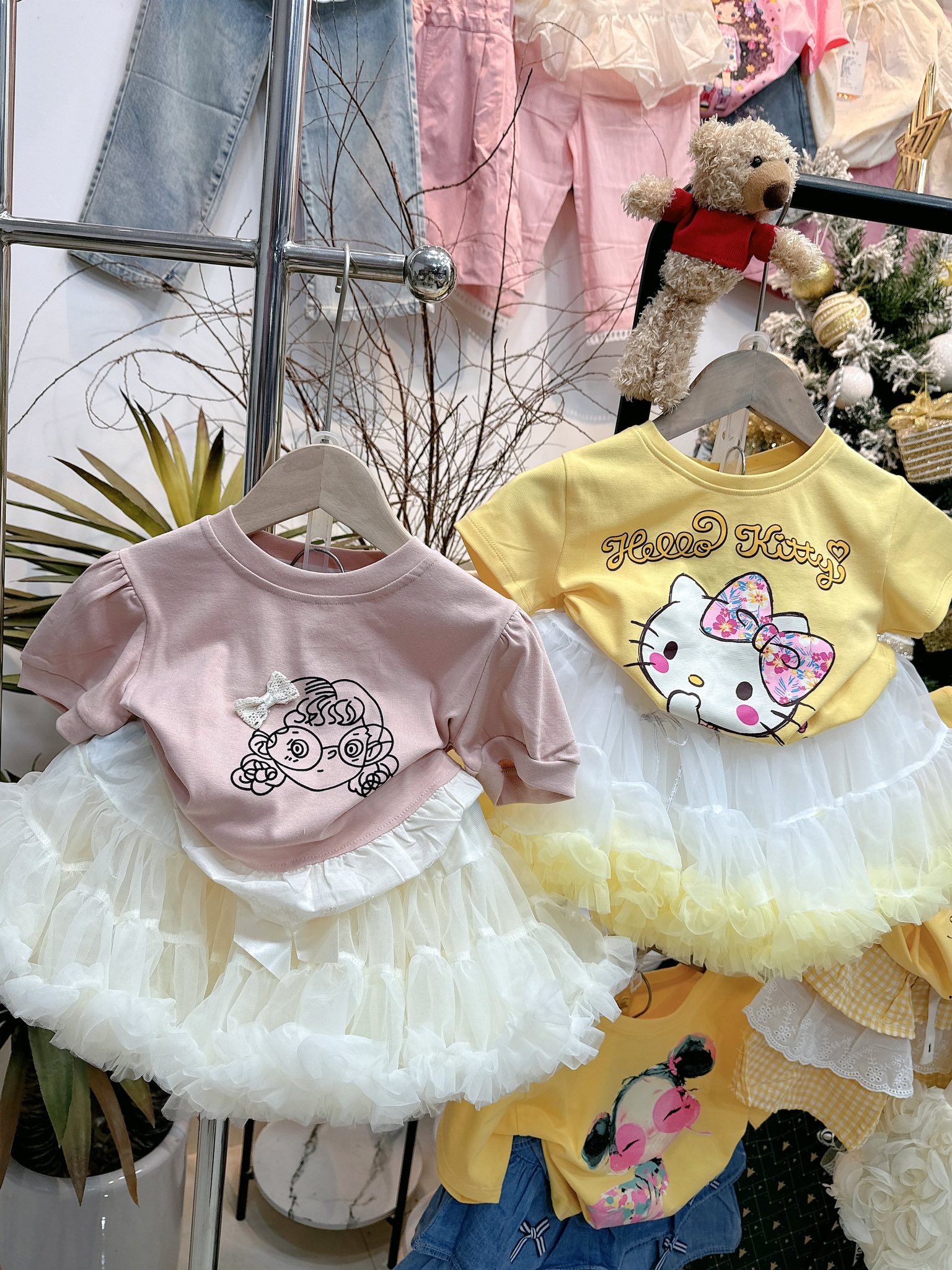[🆕🇻🇳] Ruby Mart 118 Lương Trúc Đàm – Mẹ và bé – Gửi trọn yêu thương 🧑‍🧒❤️️👶⭐️  COMBO ĐI SINH ĐẦY ĐỦ – MẸ AN TÂM VỀ ĐÍCH!Chuẩn bị hành trang đón bé yêu chưa bao giờ nhanh & gọn đến thế! Chỉ 1 combo – mẹ có đủ đồ dùng thiết yếu, khô , shares-0✔️ , likes-45❤️️ , date-2025-12-10 16:09:34🇻🇳🇻🇳🇻🇳📰🆕