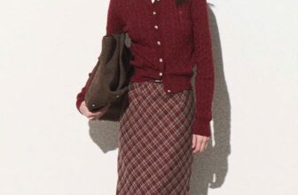 [🆕🇻🇳] Hàng Thùng Rubi – CHUYÊN SI NHẬT CAO CẤP TOP 1 THỊ TRƯỜNG 👕 Top1Fashion 👗  LỊCH LIVESTREAM NGÀY 7/12 – HÀNG THÙNG RUBI
BUỔI TRƯA | CHÂN VÁY LEN
CHÂN VÁY LEN LÊN FORM CỰC XIN
Len dày dặn, ôm nhẹ vừa dáng – không lộ khuyết điểm
, shares-1✔️ , likes-115❤️️ , date-2025-12-06 23:57:08🇻🇳🇻🇳🇻🇳📰🆕