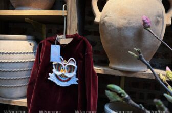 [🆕🇻🇳] 𝐁𝐁 𝐁𝐎𝐔𝐓𝐈𝐐𝐔𝐄 – Quần áo trẻ em 🧑‍🧒❤️️👶⭐️ 𝑨́𝒐 𝒅𝒂̀𝒊 𝑳𝒂̂𝒏 nhà BB có 2 phiên bản, 2 chất liệu phù hợp với thời tiết 2 miền Nam, Bắc ạ.Nếu thấy bên em check tin nhắn chậm quá thì ghé fb Phạm Minh Hằ , shares-0✔️ , likes-1❤️️ , date-2025-12-06 16:34:00🇻🇳🇻🇳🇻🇳📰🆕