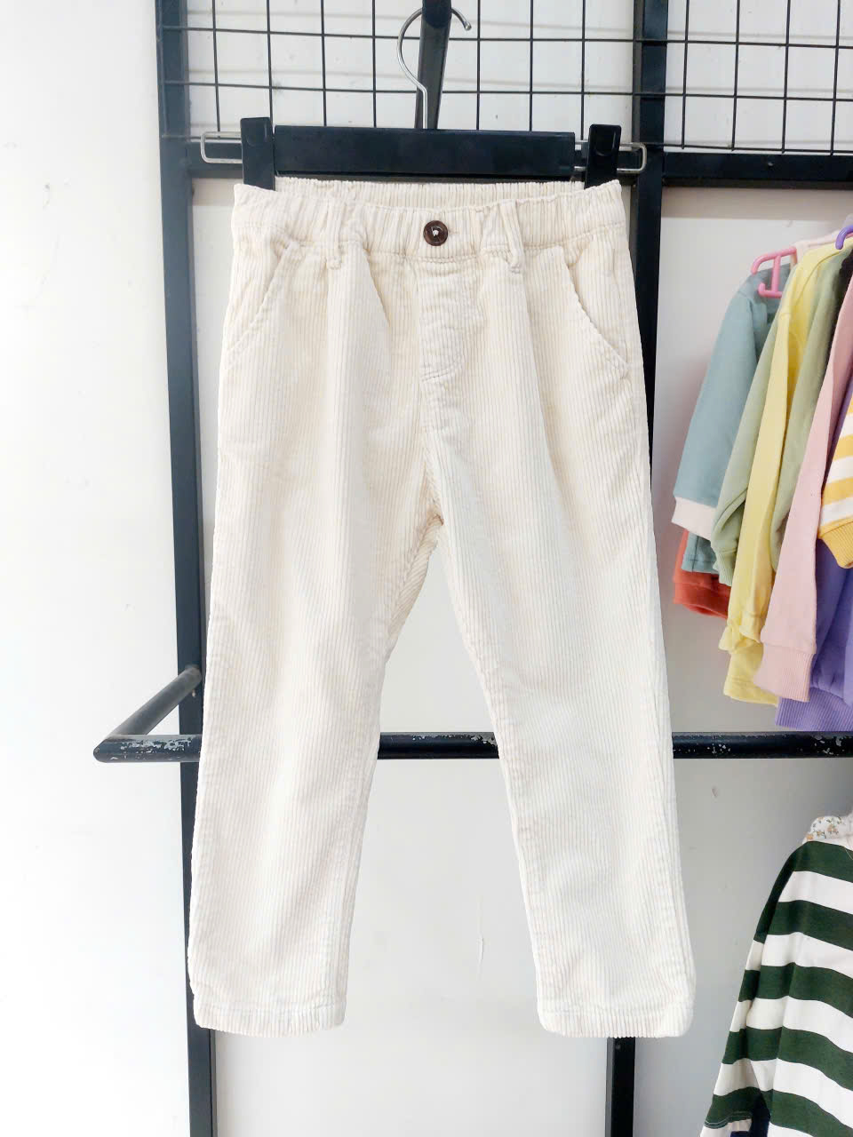 [🆕🇻🇳]  EM BÉ CUA – Chuyên order Quảng Châu cao cấp, thời trang phong cách, thương hiệu, VNXK  🧑‍🧒❤️️👶⭐️  𝐇ươ𝐧𝐠 𝐓ơ 𝐗𝐮â𝐧Set Bé : #209kkkk/set
Set Mẹ : #299kkkk/setKết hợp hai chất liệu Tơ Nha Xá hot trend, mềm mát, và Lụa Tuyết nhập trung, chất quần s , shares-0✔️ , likes-5❤️️ , date-2025-12-08 18:03:47🇻🇳🇻🇳🇻🇳📰🆕