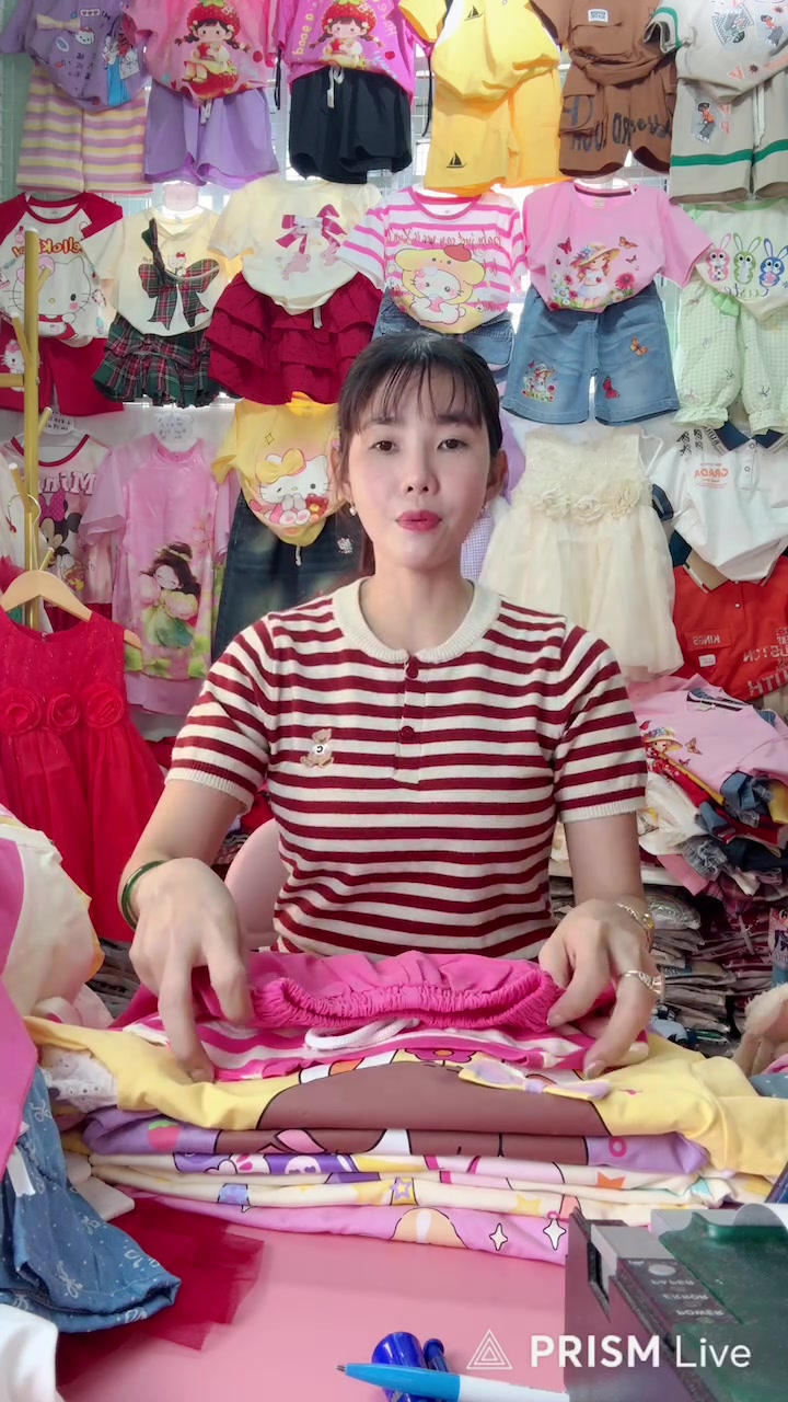 [🆕🇻🇳]  Hoàng Gia Kids – Chuyên quần áo Trẻ em  🧑‍🧒❤️️👶⭐️ du1ea1 e lu00ean hu00e0ng tu1ebft u1ea1″},”is_text_only_story”:false,”id”:”UzpfSTYxNTU3MzU0NDcxNDUzOlZLOjg0NTQyNzI3ODIzNzM5OQ==”},”__module_operation_ , shares-0✔️ , likes-2❤️️ , date-2025-12-06 18:45:55🇻🇳🇻🇳🇻🇳📰🆕