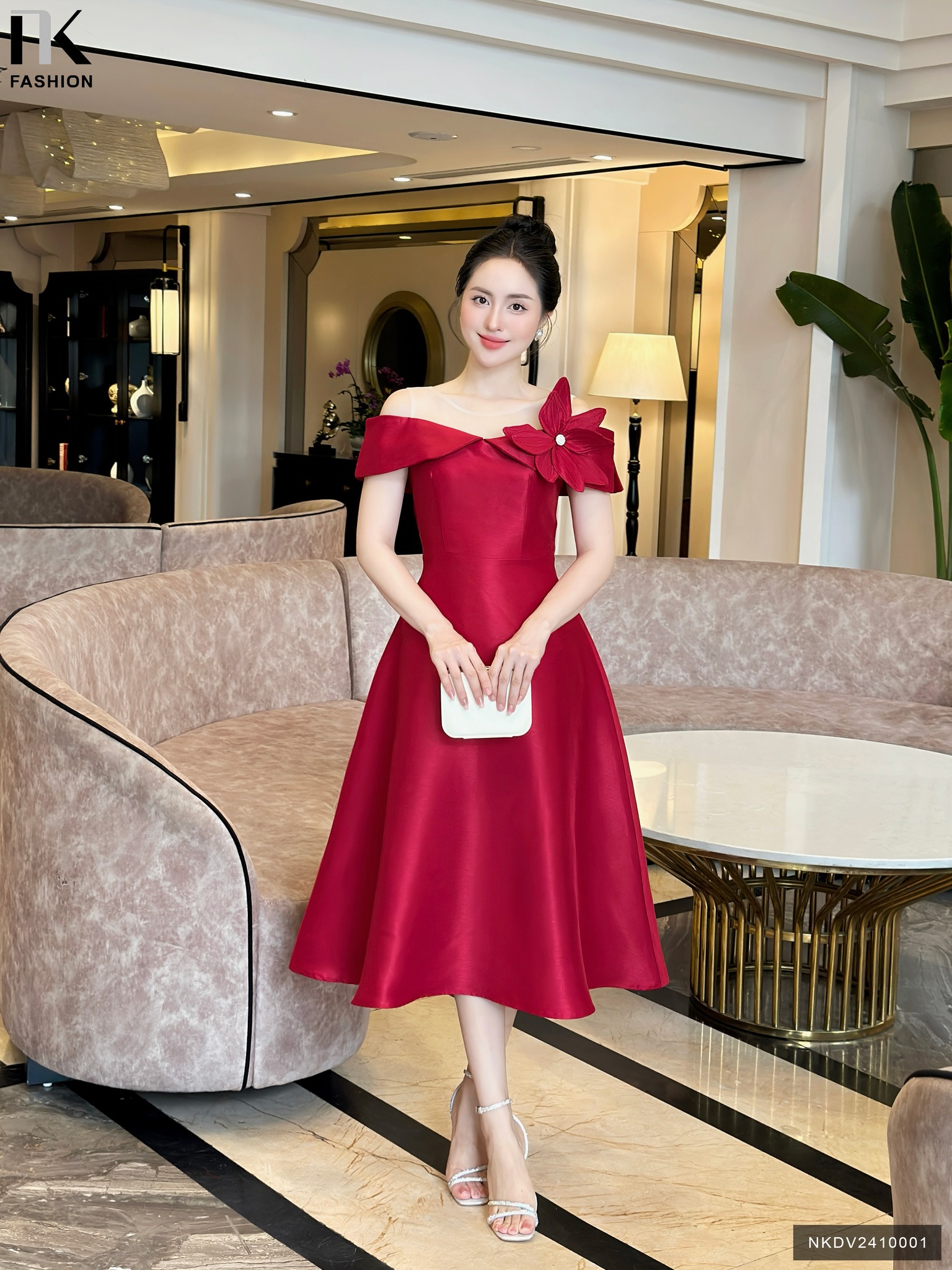 [🆕🇻🇳] UK Fashion 👕 Top1Fashion 👗  Đ𝐚̂̀𝐦 𝐱𝐢𝐧𝐡 đ𝐞̂̉ 𝐦𝐮̀𝐚 𝐥𝐞̂̃ 𝐭𝐡𝐞̂𝐦 𝐭𝐫𝐨̣𝐧 𝐯𝐞̣𝐧Đỏ kiêu sa, trắng tinh khôi – hai sắc màu tạo nên BST Đầm tiệc NK cho mùa Noel và Tết.Dáng đầm chuẩn chỉnh,  , shares-1✔️ , likes-3❤️️ , date-2025-12-10 03:00:17🇻🇳🇻🇳🇻🇳📰🆕