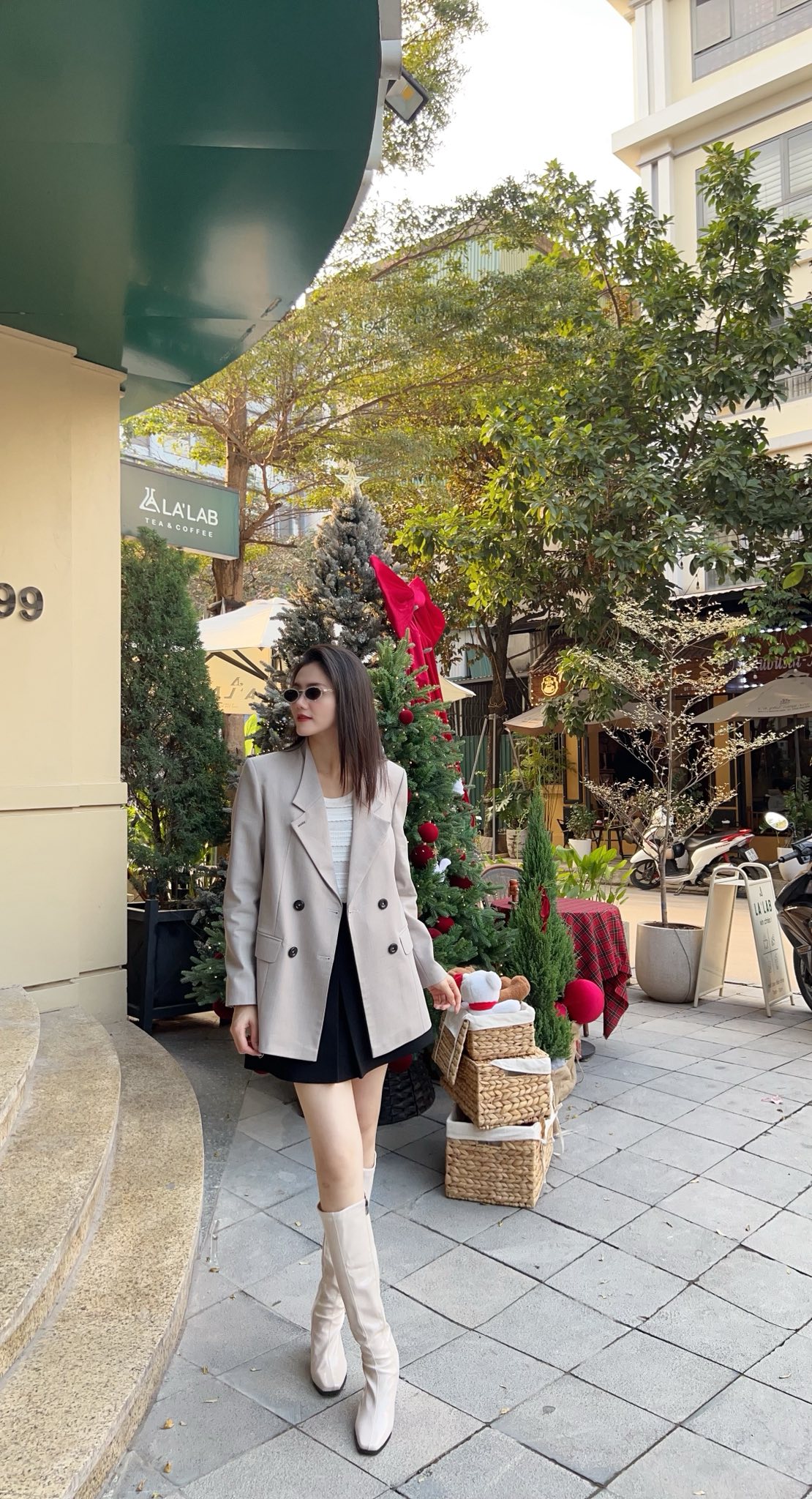 [🆕🇻🇳] Chemise by Zizichan – Vest, Blazer thiết kế được may thủ công 👕 Top1Fashion 👗  Gu của chị yêu nào thì vào inbox sốp tư vấn liền nha , blazer thì chỉ có nhà Chemise là đỉnh nhứt luôn ạFB | Page : Chemise by Zizichan
Open daily:   , shares-1✔️ , likes-46❤️️ , date-2025-12-09 02:38:46🇻🇳🇻🇳🇻🇳📰🆕