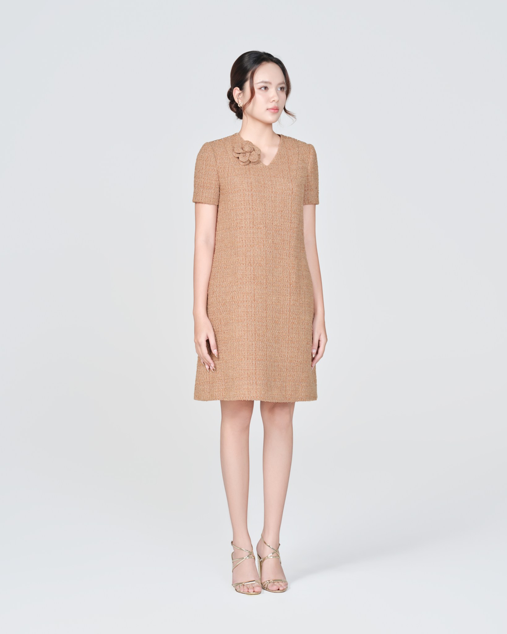 [🆕🇻🇳] NGUYEN CHI NGHIA 👕 Top1Fashion 👗  L’ÉLÉGANCE INTEMPORELLE – Kỷ Niệm 7 Năm Thành LậpBộ sưu tập L’ÉLÉGANCE INTEMPORELLE là khúc ca tôn vinh người phụ nữ thanh lịch, nhẹ nhàng và nữ tính.S , shares-0✔️ , likes-162❤️️ , date-2025-12-05 05:45:30🇻🇳🇻🇳🇻🇳📰🆕