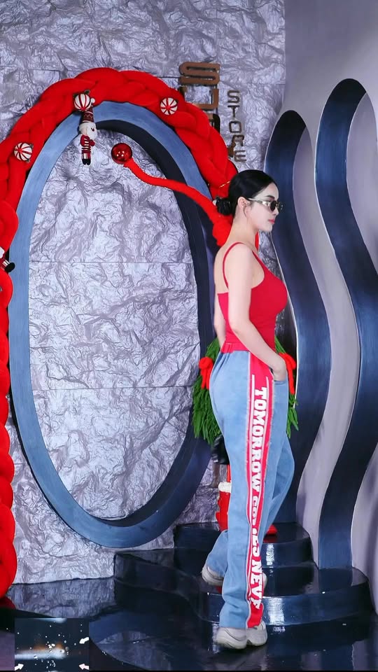 [🆕🇻🇳] Sumo Store – Cửa hàng quần áo nữ 👕 Top1Fashion 👗  Bên anh, em chọn bình yên hơn là đúng sai_______________
SUMO STORE – 487 Lê Văn Sỹ, P12, Q3
Ghé shop thử ngay để cảm nhận độ xịn thật sự nha!
Zalo: 0 , shares-0✔️ , likes-10❤️️ , date-2025-12-09 01:13:14🇻🇳🇻🇳🇻🇳📰🆕