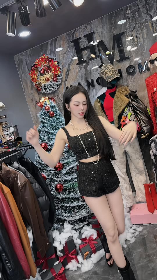 [🆕🇻🇳] HẰNG MÓM – Cửa hàng quần áo nữ 👕 Top1Fashion 👗  Tất cả những người thích em Em đều không cản được….  , shares-0✔️ , likes-47❤️️ , date-2025-12-09 02:06:46🇻🇳🇻🇳🇻🇳📰🆕