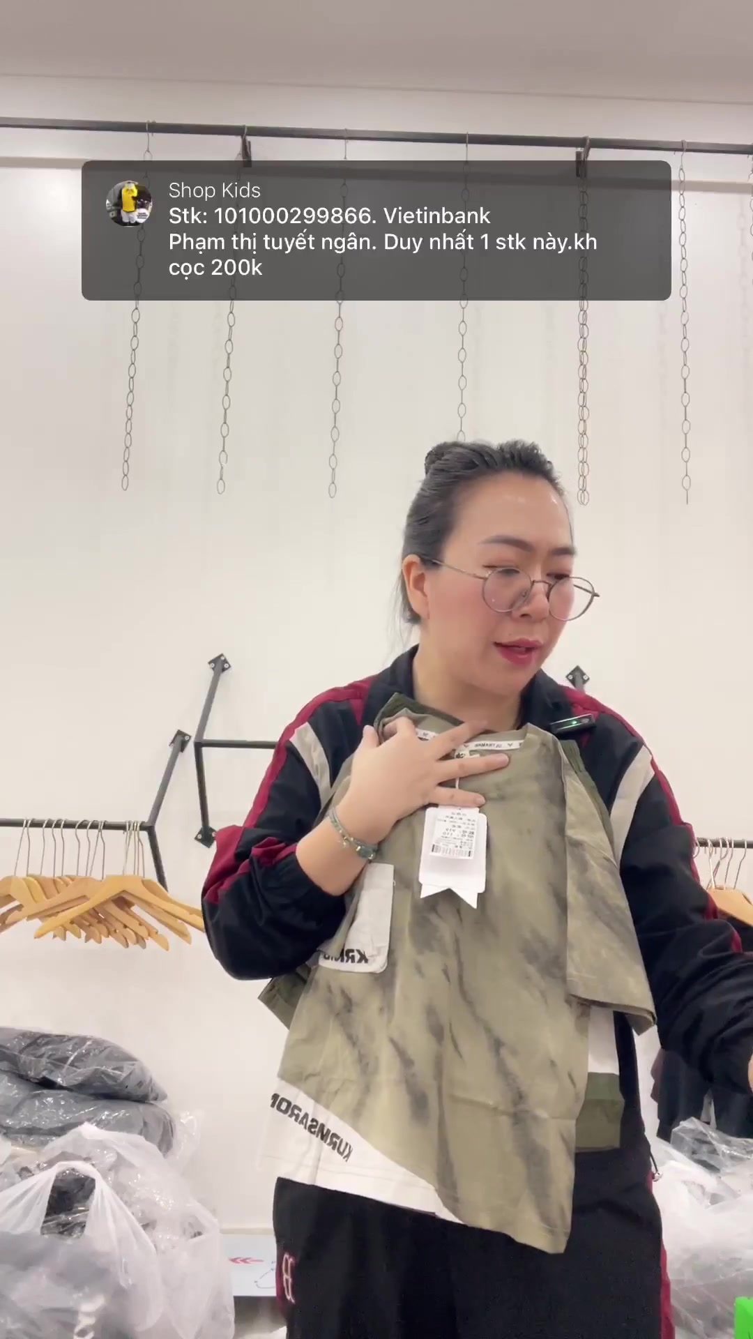 [🆕🇻🇳] Bazzi Fashion 👕 Top1Fashion 👗   Có những buổi sáng nàng chỉ muốn khoác lên mình điều gì đó thật nhẹ nhàng, thật ngọt, để khởi động ngày mới bằng một cảm giác dịu êm. Màu hồng pastel pha  , shares-0✔️ , likes-3❤️️ , date-2025-12-09 04:53:42🇻🇳🇻🇳🇻🇳📰🆕