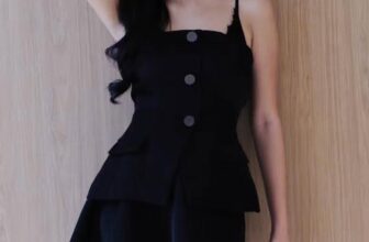 [🆕🇻🇳] Classchic Studios Thiết kế & Thời trang · Quần áo (Thương hiệu) 👕 Top1Fashion 👗  𝐓𝐡𝐞 𝐌𝐚𝐧𝐡𝐚𝐭𝐭𝐚𝐧 𝐒𝐞𝐭. The “Main Character” Energy xx
____
Hotline: +84 399 096 519
𝐂𝐋𝐀𝐒𝐒𝐂𝐇𝐈𝐂 – 𝐅𝐈𝐑𝐒𝐓 𝐂𝐋𝐀𝐒𝐒𝐈𝐂, 𝐓𝐇𝐄𝐍 𝐂𝐇𝐈𝐂 , shares-0✔️ , likes-3❤️️ , date-2025-12-12 04:12:53🇻🇳🇻🇳🇻🇳📰🆕