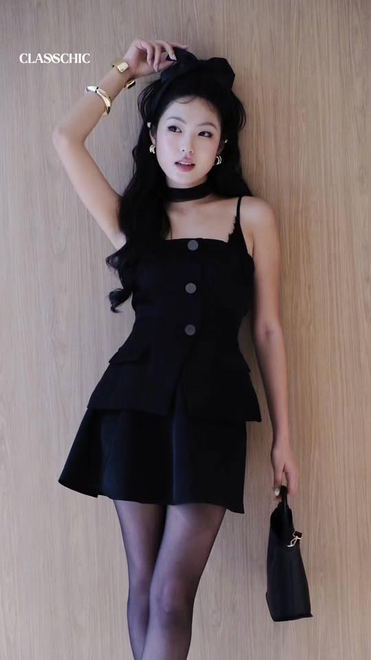 [🆕🇻🇳] Elly Bui – Hàng xách tay Anh, Mỹ, Đức, TBN giá tốt 👕 Top1Fashion 👗  Áo quây về zá sale tốt
Mix với quần hay chân váy đều đẹp  , shares-0✔️ , likes-3❤️️ , date-2025-12-12 03:40:00🇻🇳🇻🇳🇻🇳📰🆕