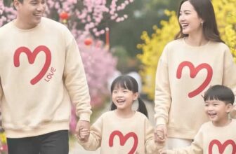 [🆕🇻🇳] Đồng Phục Gạo House – Là Xưởng sản xuất Áo Gia Đình, Áo Doanh Nghiệp, Công Ty, Áo Lớp, Áo Bảo Hộ… 👕 Top1Fashion 👗  Nhà mình nhớ lưu lại nhé!GẠO HOUSE – KẾT SỢI YÊU THƯƠNG
———–
• Thiết kế theo yêu cầu
• Miễn ship toàn quốc với hóa đơn > 500k
• May đo theo chiều  , shares-0✔️ , likes-0❤️️ , date-2025-12-09 01:10:00🇻🇳🇻🇳🇻🇳📰🆕