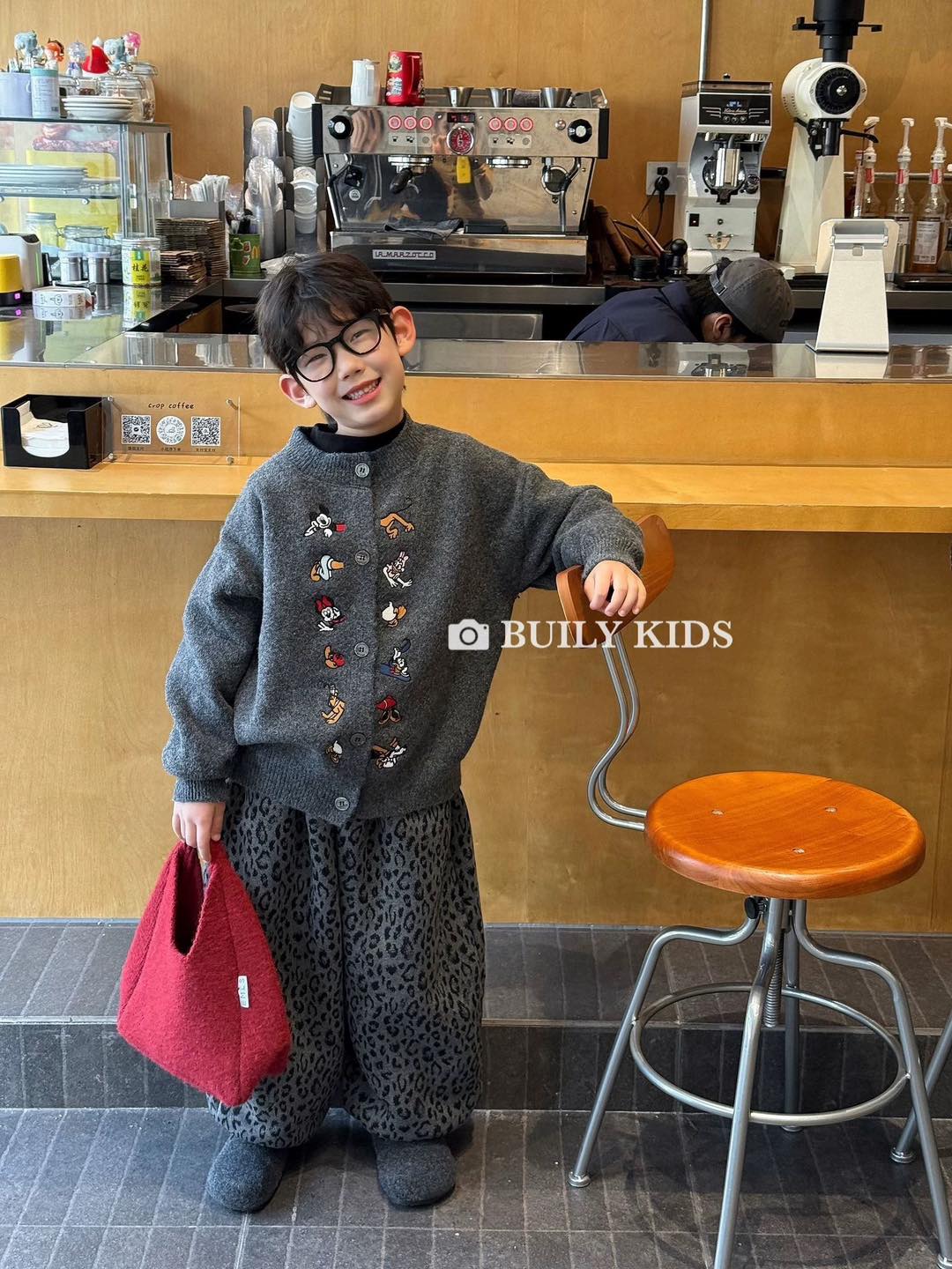 [🆕🇻🇳]  Buily Store Chuyên Quần Áo Trẻ Em Cao Cấp 🧑‍🧒❤️️👶⭐️ Áo cdg len mix với quần nỉ da beo siu chất
𝐅𝐮𝐥𝐥 𝐬𝐢𝐳𝐞 : 𝟗𝟎-𝟏𝟎𝟎-𝟏𝟏𝟎-𝟏𝟐𝟎-𝟏𝟑𝟎-𝟏𝟒𝟎-𝟏𝟓𝟎-𝟏𝟔𝟎
Các ty ib em tư vấn size chuẩn cho bé iu ạ________________________ , shares-0✔️ , likes-1❤️️ , date-2025-12-06 01:40:10🇻🇳🇻🇳🇻🇳📰🆕