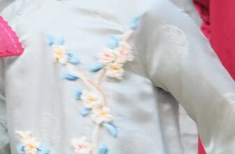 [🆕🇻🇳] Áo Dài Mẹ và Bé Kengin – Áo dài cho mẹ, cho bé, cho cả nhà mình 🧑‍🧒❤️️👶⭐️  𝐀́𝐨 𝐝𝐚̀𝐢 𝐍𝐠𝐨̣𝐜 𝐒𝐮̛𝐨̛𝐧𝐠 – 𝐇𝐨̂̀𝐧𝐠 𝐊𝐲́Sắc xuân giao hòa giữa nét dịu dàng và vẻ phú quý.
Từng đường thêu gửi gắm lời chúc: An khang – Cát tường – Vạn điều , shares-0✔️ , likes-14❤️️ , date-2025-12-08 21:00:07🇻🇳🇻🇳🇻🇳📰🆕