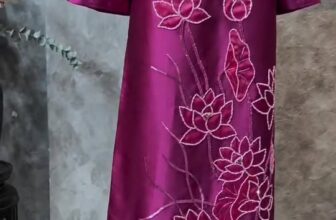 [🆕🇻🇳] Áo Dài Yến – Tinh Hoa Áo Dài Việt 👕 Top1Fashion 👗  Duyên lành khởi sắc từ sắc Hồng nổi bậtKhoác lên mình tà áo dài rạng rỡ, hai bà thông gia cùng tỏa sáng trong niềm hân hoan ngày trọng đại.
Mẫu áo dành  , shares-0✔️ , likes-1❤️️ , date-2025-12-11 02:14:11🇻🇳🇻🇳🇻🇳📰🆕