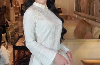 [🆕🇻🇳] NAN Studios – Diện mạo tinh tế, phong thái chuyên nghiệp – [🆕Top1Vietnam🇻🇳] 👕 Top1Fashion 👗  𝐅𝐄𝐄𝐃𝐁𝐀𝐂𝐊 𝐅𝐑𝐎𝐌 𝐂𝐔𝐒𝐓𝐎𝐌𝐄𝐑
Thank you for choosing design by #NANSTUDIOSCảm ơn các chị Diễm Quỳnh đã dành tình cảm và lựa chọn thiết kế áo dài Vân Dao của Na , shares-0✔️ , likes-5❤️️ , date-2025-12-10 03:40:53🇻🇳🇻🇳🇻🇳📰🆕