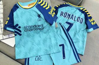 [🆕🇻🇳] Bokun Kids-Quần Áo Trẻ Em Xuất Khẩu 🧑‍🧒❤️️👶⭐️  ĐẸP TỪNG MILIMET MOM ƠI. 10-45KG
—————————-
Chỉ vài chục 1 bộ thôi Mom inbox shop tư vấn size nha. Hàng shop bao kiểm.
Shop có size 10 , shares-0✔️ , likes-49❤️️ , date-2025-12-05 16:03:55🇻🇳🇻🇳🇻🇳📰🆕