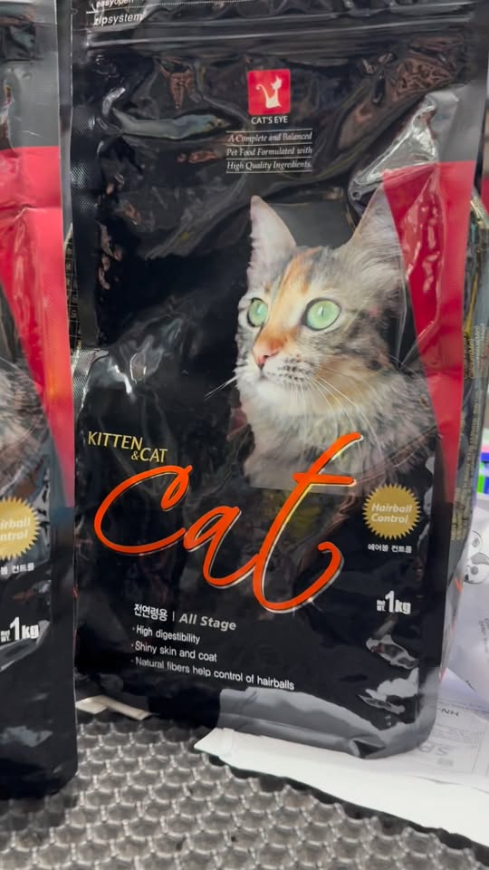 [🆕🇻🇳] Cát vệ sinh cho mèo giá rẻ 🐶🦜 Top1Pets 🐱🐠 Thức ăn cho mèo mọi lứa tuổi Cateye 1kg  giúp mượt lông, sáng mắt và giảm búi lông #thucanmeo #hatchomeo #hatmeocateye #thucanchomeocateye , shares-0✔️ , likes-0❤️️ , date-2025-12-09 02:57:38🐶🐱🇻🇳🇻🇳🇻🇳📰🆕