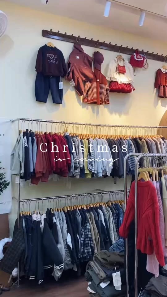 [🆕🇻🇳] Đậu Đậu Kids – Chuyên hàng thời trang trẻ em 🧑‍🧒❤️️👶⭐️ Shop vẫn đông vui nhờ tình thương của mọi người – Đậu biết ơn lắm luôn
Mỗi hôm lên kệ đều có mẫu mới, nhìn bé mặc thử là muốn “xỉu ngang” luôn đó mẹ ơi!, shares-0✔️ , likes-2❤️️ , date-2025-12-10 16:19:44🇻🇳🇻🇳🇻🇳📰🆕