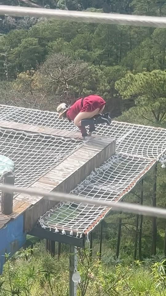 [☕️🇻🇳] Horizon Coffee – Đà Lạt 🥤 Top1Coffee ☕️ Anh chị mình đừng thực hiện hành động mạo hiểm như này nữa nhé. Em rung hết chân  , shares-0✔️ , likes-78❤️️ , date-2025-12-10 18:32:09🇻🇳🇻🇳🇻🇳📰🆕