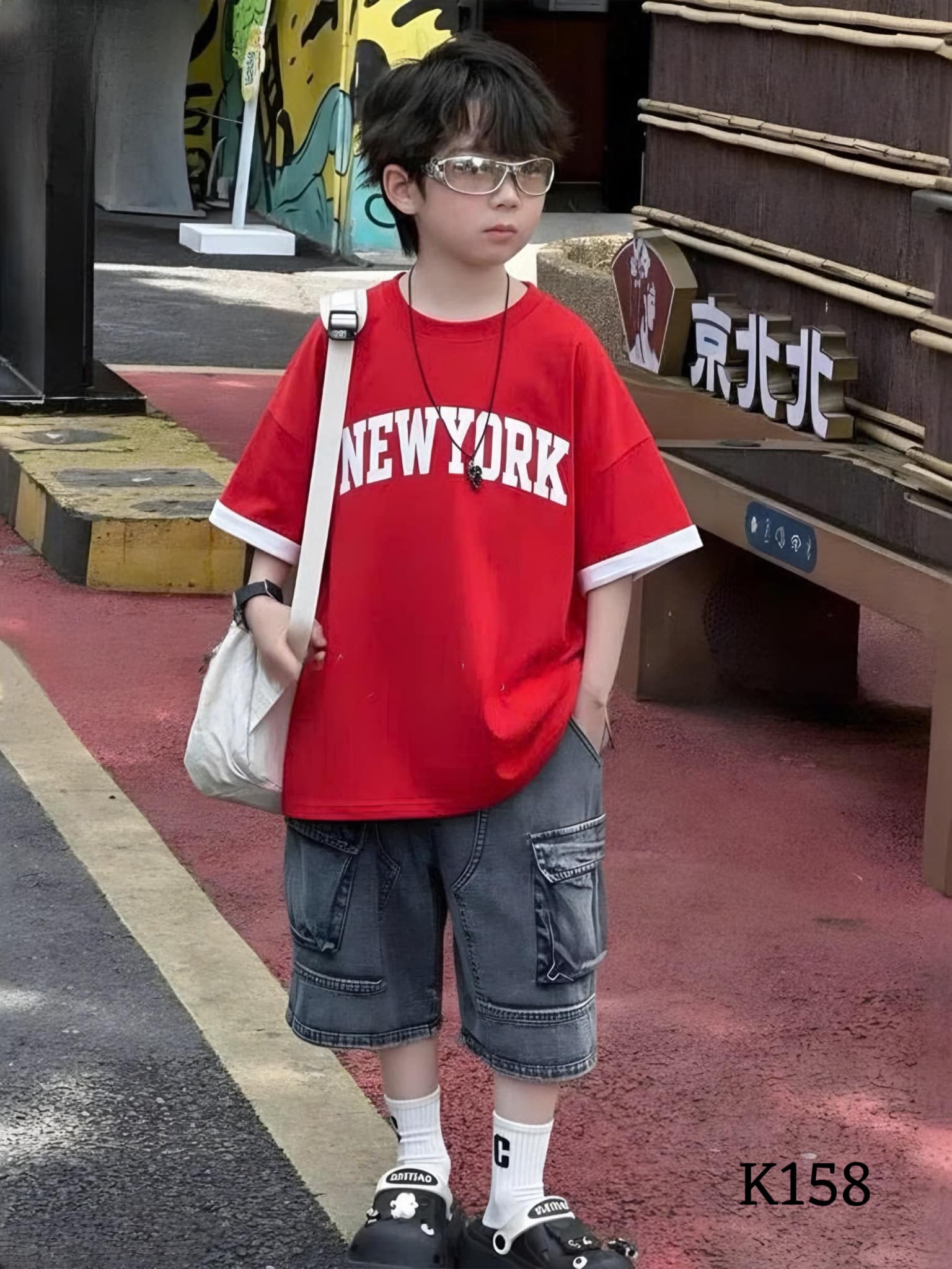 [🆕🇻🇳]  Pam Kids VNXK – Chuyên quần áo Việt Nam xuất khẩu trẻ em 🧑‍🧒❤️️👶⭐️  Lên đồ đi chơi siêu bảnh trai với ( K158 ) Set bộ in hình NewYork màu đỏ cực kì ngầu 
Ưng tuyệt đối – 100 điểm k có nhưng
( không kèm áo trắng bên trong n , shares-0✔️ , likes-1❤️️ , date-2025-12-06 22:26:42🇻🇳🇻🇳🇻🇳📰🆕