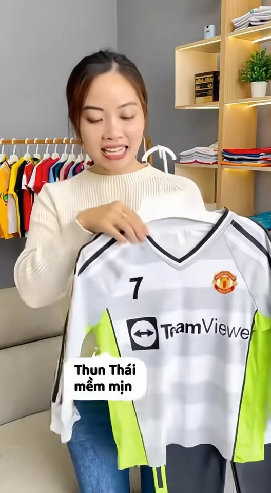 [🆕🇻🇳] Poco – Mẹ và Bé Yêu – Chuyên Quần áo thời trang, nón thời trang, Giày dép và phụ kiện xinh🧑‍🧒❤️️👶⭐️ BST Tết BÍnh Ngọ -Xuân 2026 giảm đến 30% kèm quà tặng hấp dẫn bố mẹ ơi
Ghé shop ngay hôm nay để nhận ưu đãi bố mẹ nhé
Shopee shop:
Tiktok shop: www.tiktok , shares-0✔️ , likes-2❤️️ , date-2025-12-10 04:16:14🇻🇳🇻🇳🇻🇳📰🆕