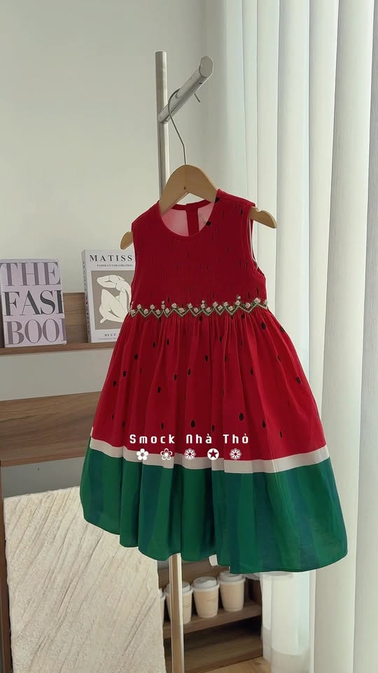 [🆕🇻🇳] Smock Nhà Thỏ – ĐẦM SMOCK 🩷 ĐẦM THIẾT KẾ 🩷 🧑‍🧒❤️️👶⭐️ Chủ nhật thì chúng mềnh nhẹ nhàng vậy thôi nha#TẾT #đầmthiếtkế #aodaichobe #aodaitet #aodaivietnam #váybégái #váybabydoll
#ootd #ootdvietn , shares-0✔️ , likes-11❤️️ , date-2025-12-07 17:14:51🇻🇳🇻🇳🇻🇳📰🆕