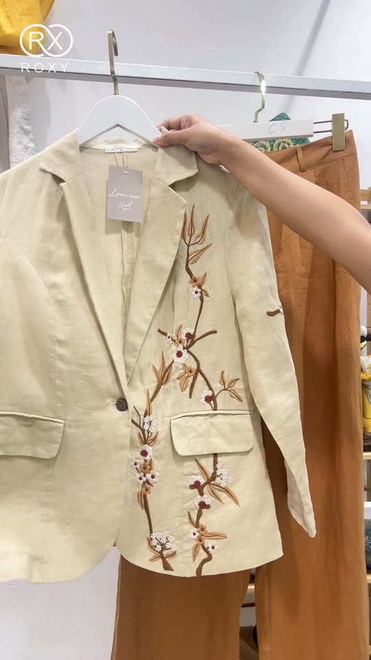 [🆕🇻🇳] Nhà Linen – Chuỗi thương hiệu Linen cao cấp 👕 Top1Fashion 👗  Nếu phải chọn một chiếc vest có thể đồng hành cùng bạn suốt năm, từ những ngày bận rộn chạy deadline cho đến những chuyến đi xa đầy cảm hứng, thì vest màu  , shares-0✔️ , likes-83❤️️ , date-2025-12-07 20:44:41🇻🇳🇻🇳🇻🇳📰🆕